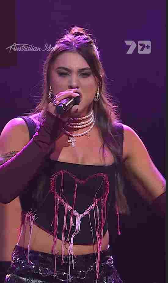 kesha australian idol top 8 oerformance